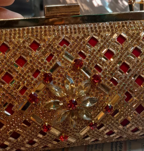 Wedding Clutches Golden and Red Theme - Image 3